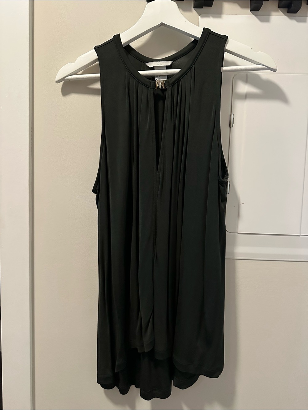 H&M Dark Green Pleated Keyhole Sleeveless Tank